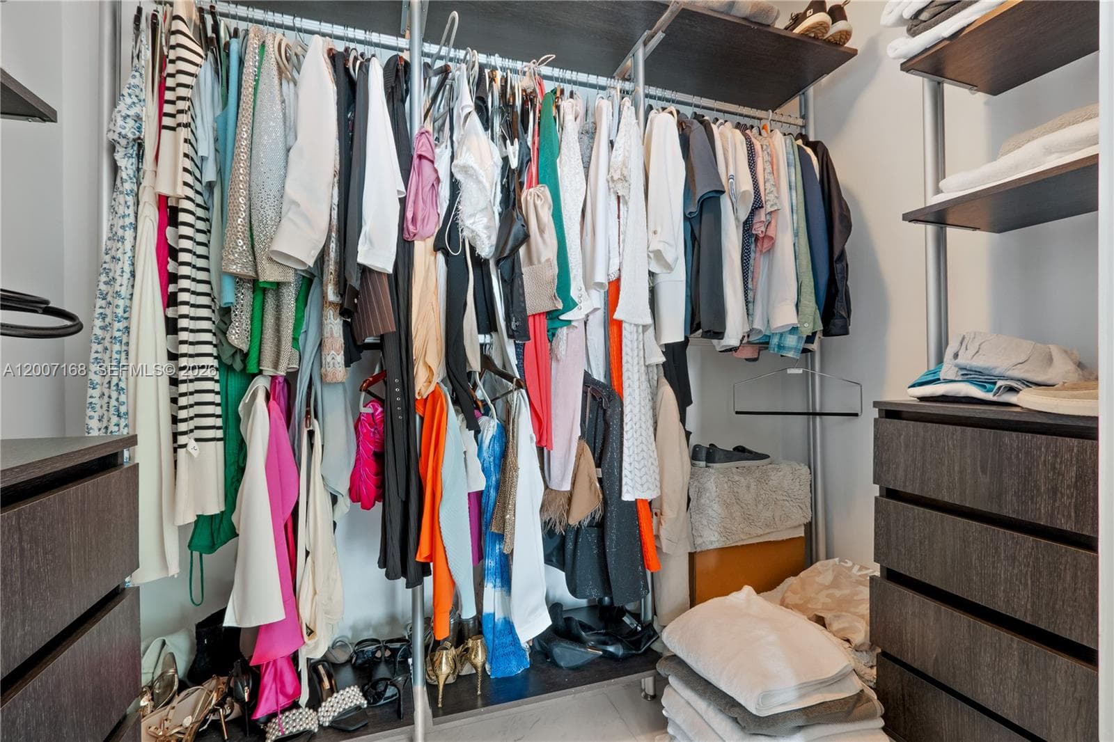 480 31st St 2405 photo 22