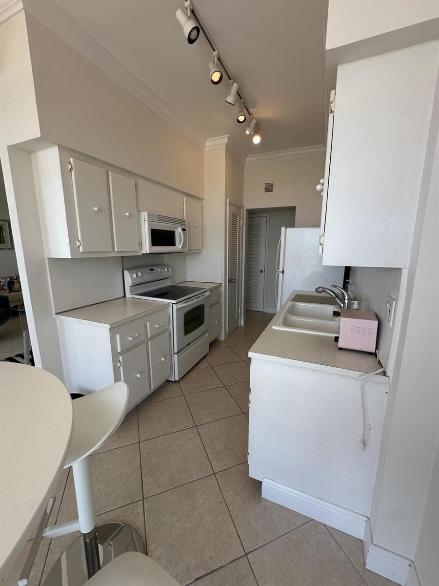 3800 Washington Road 1208 photo 8