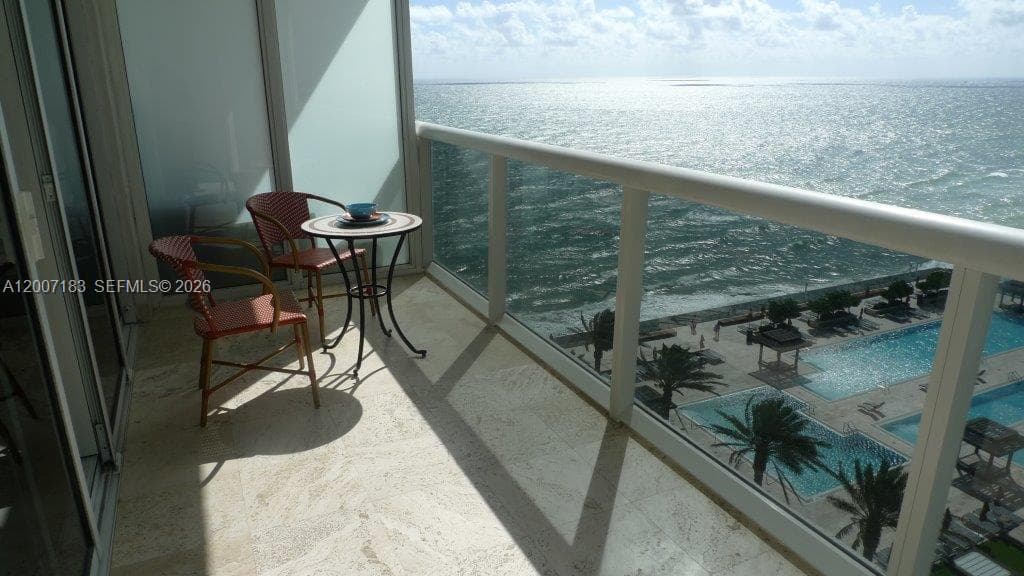 1830 S Ocean Dr 1705 photo 5