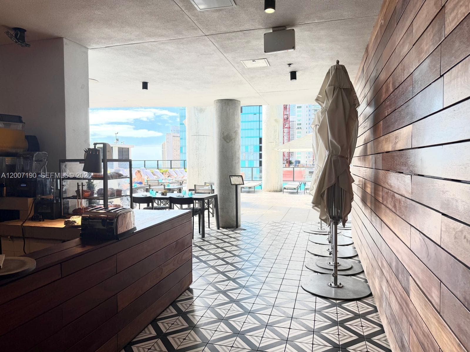 398 5th St 2015 photo 17