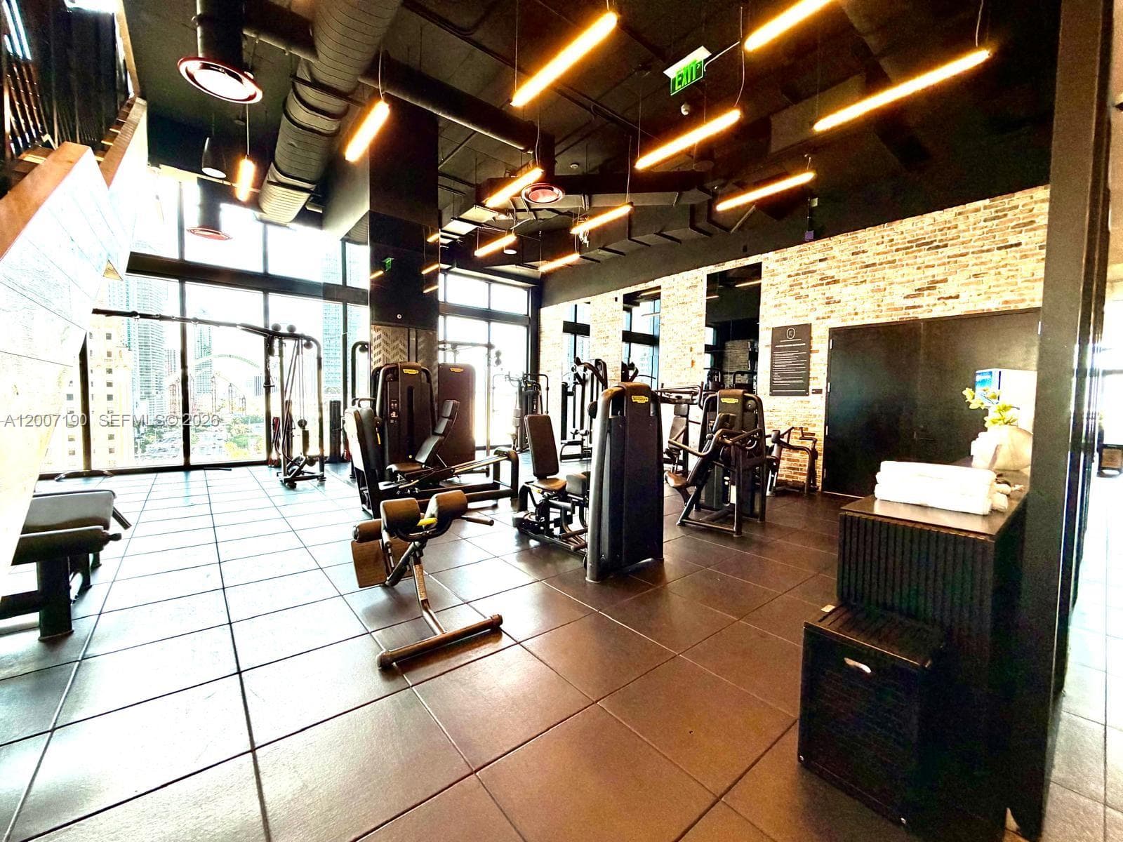 398 5th St 2015 photo 16