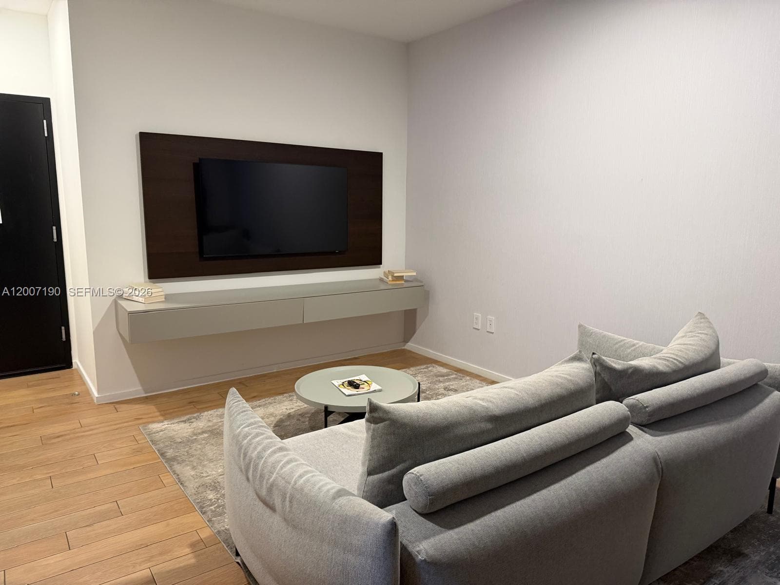 398 5th St 2015 photo 11