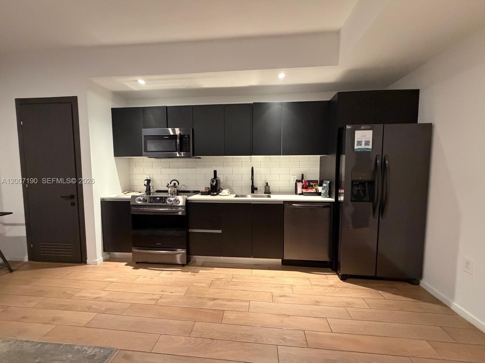 398 5th St 2015 photo 8