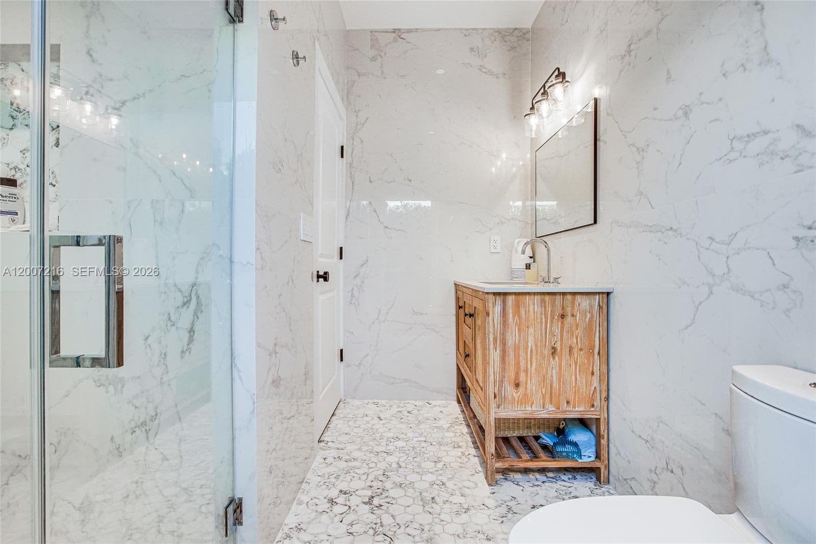 815 76th St photo 17