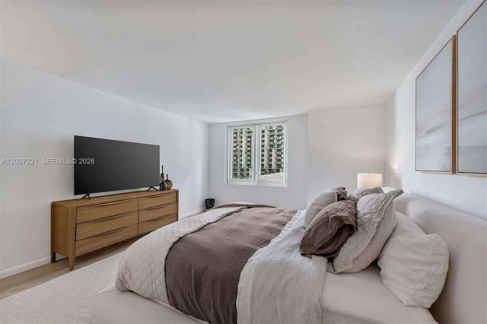 2301 Collins Ave 902 photo 17