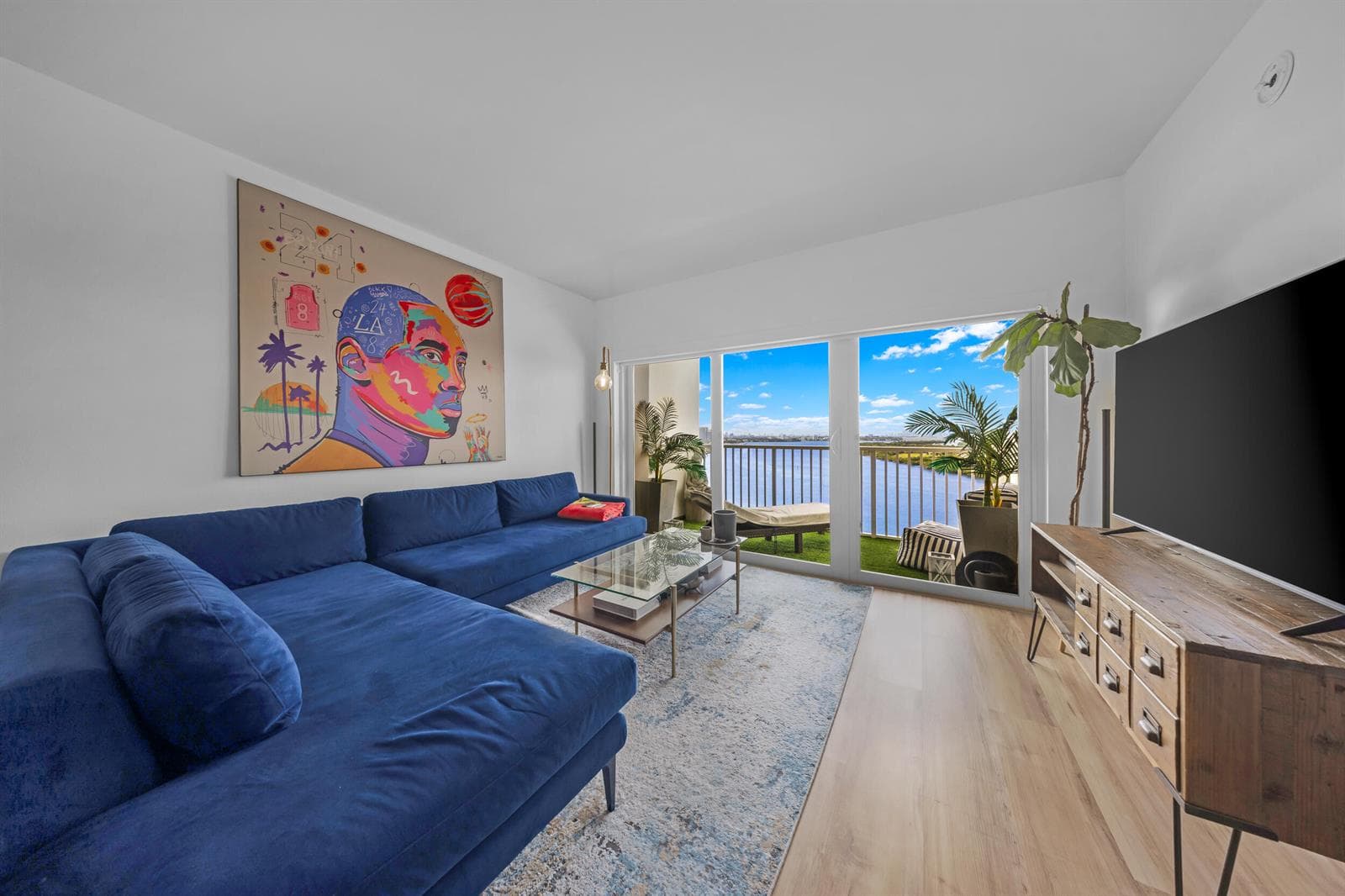300 Bayview Drive 1614 photo 13