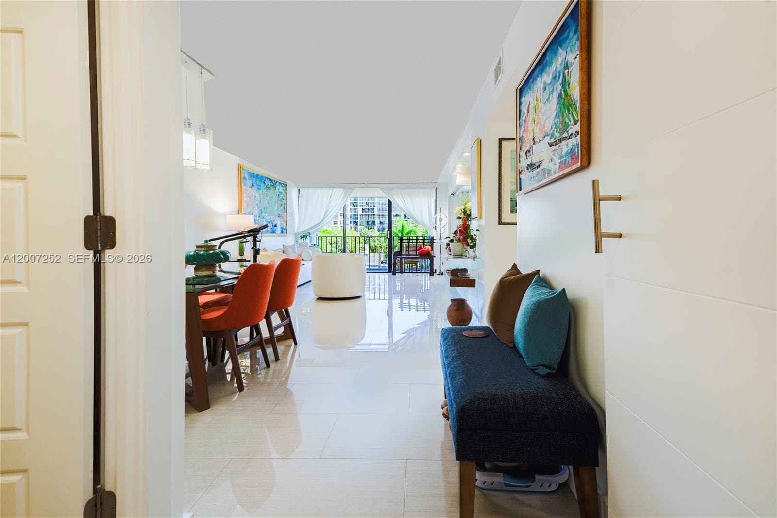 400 Leslie Dr 319 photo 2