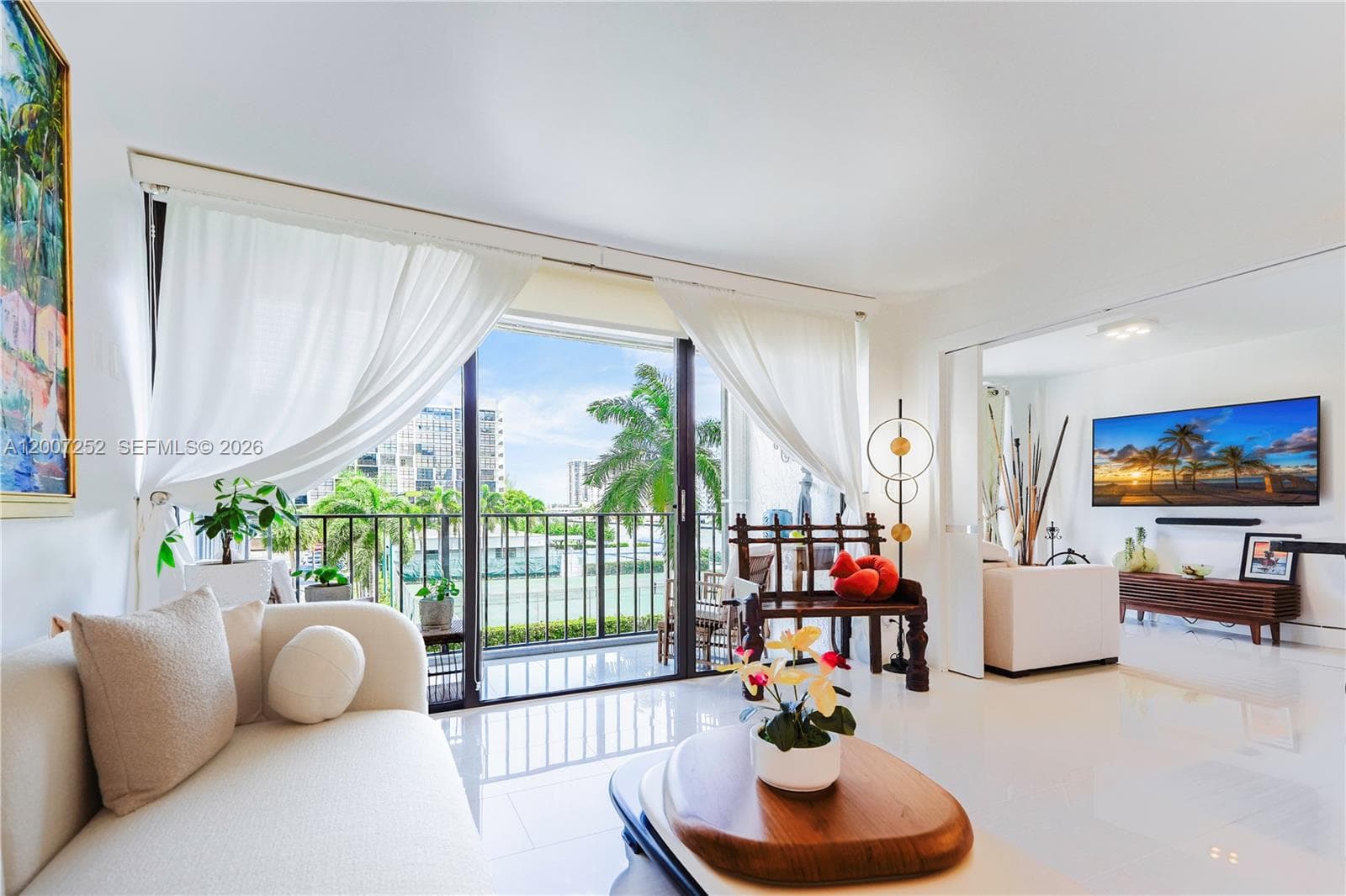 400 Leslie Dr 319 photo 5