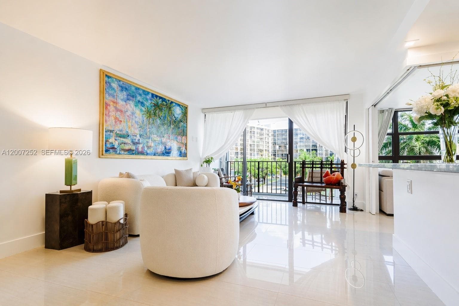 400 Leslie Dr 319 photo 4