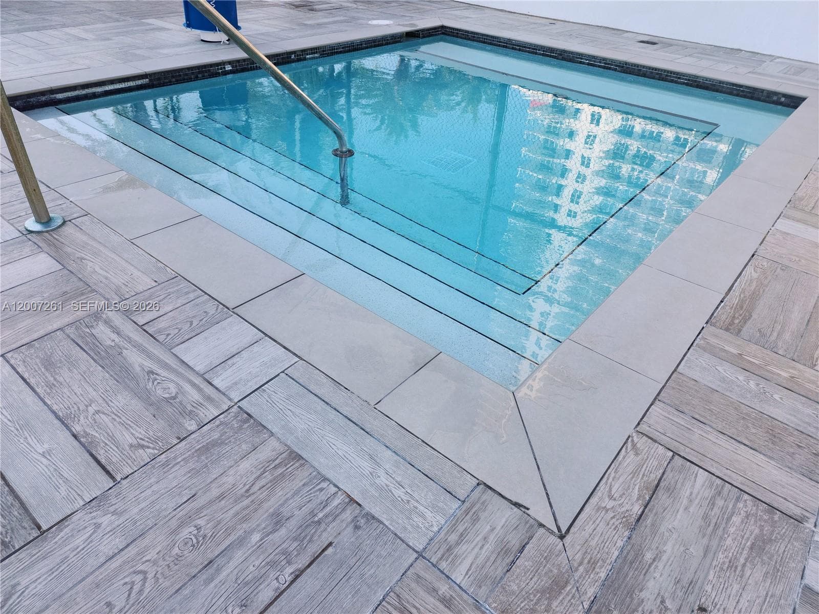 4010 Ocean Dr R2905 photo 19