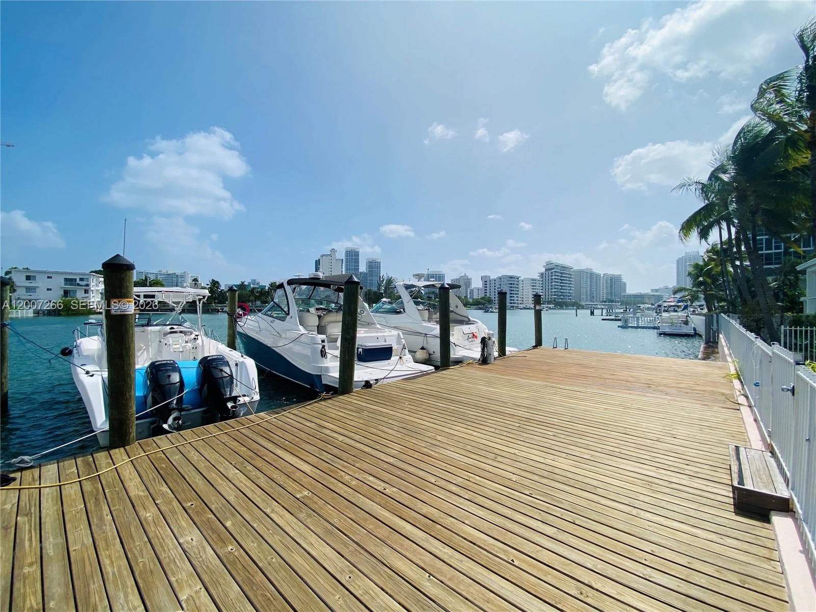 6881 Bay Dr 11 photo 20