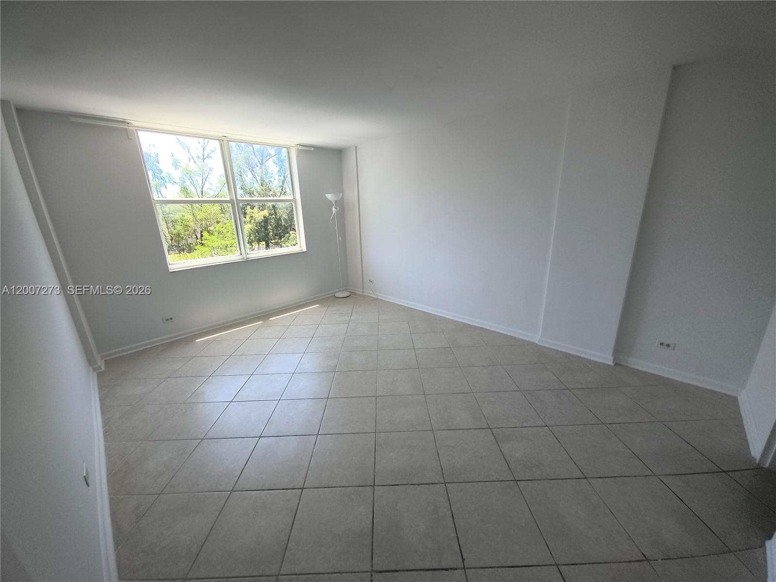 3660 NE 166th St 302 photo 15