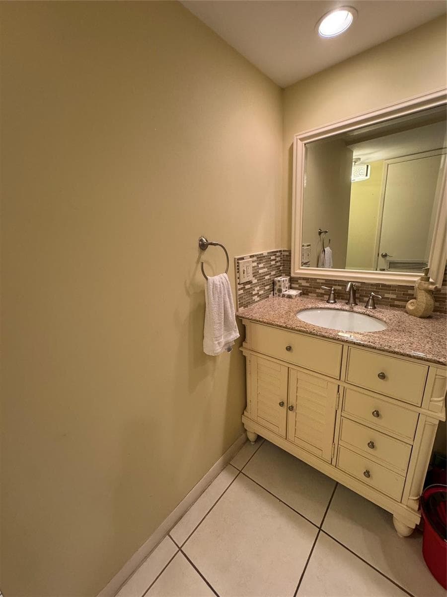 111 Briny Avenue 26-11 photo 18