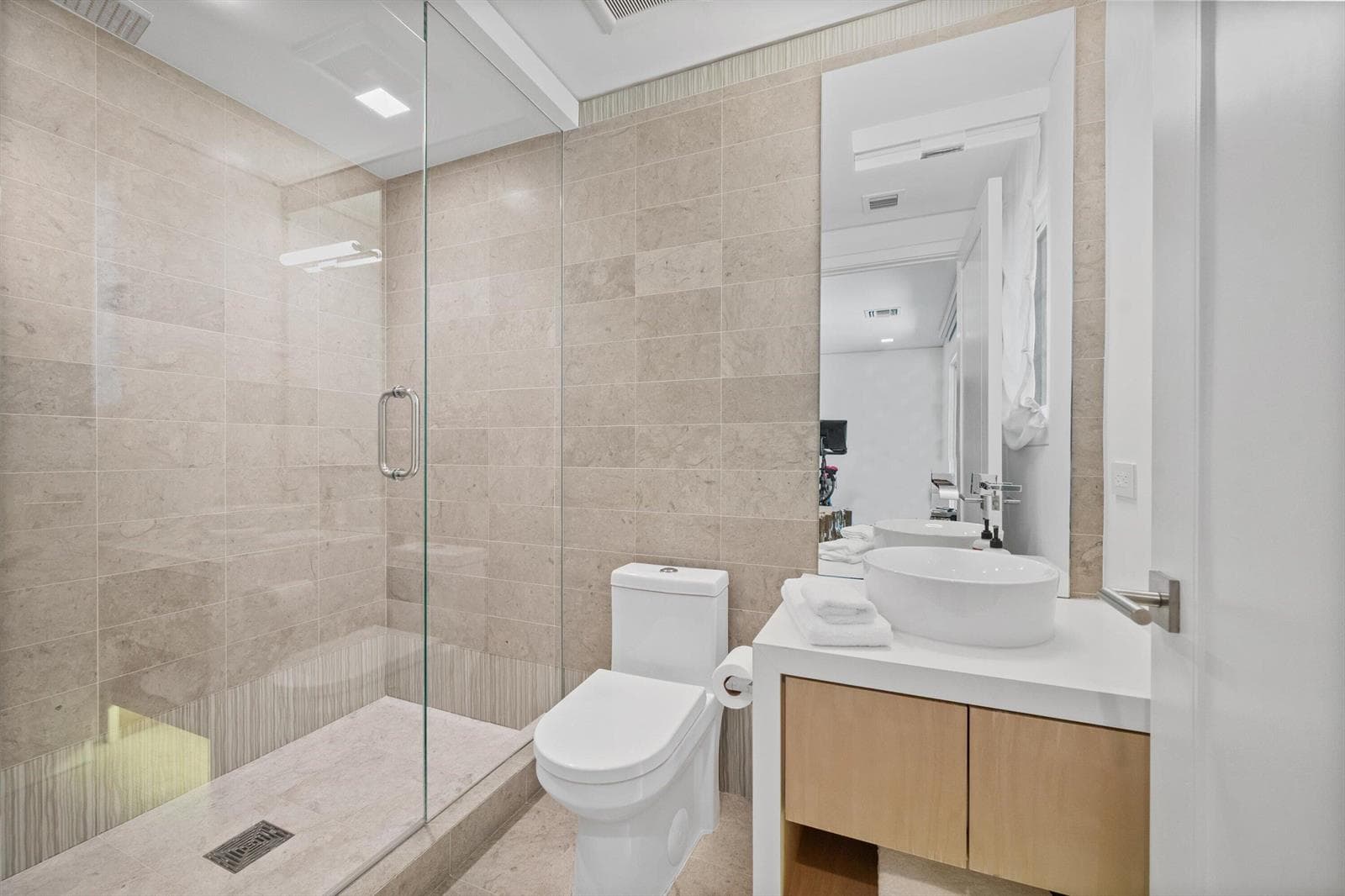 3501 N Ocean Boulevard photo 22