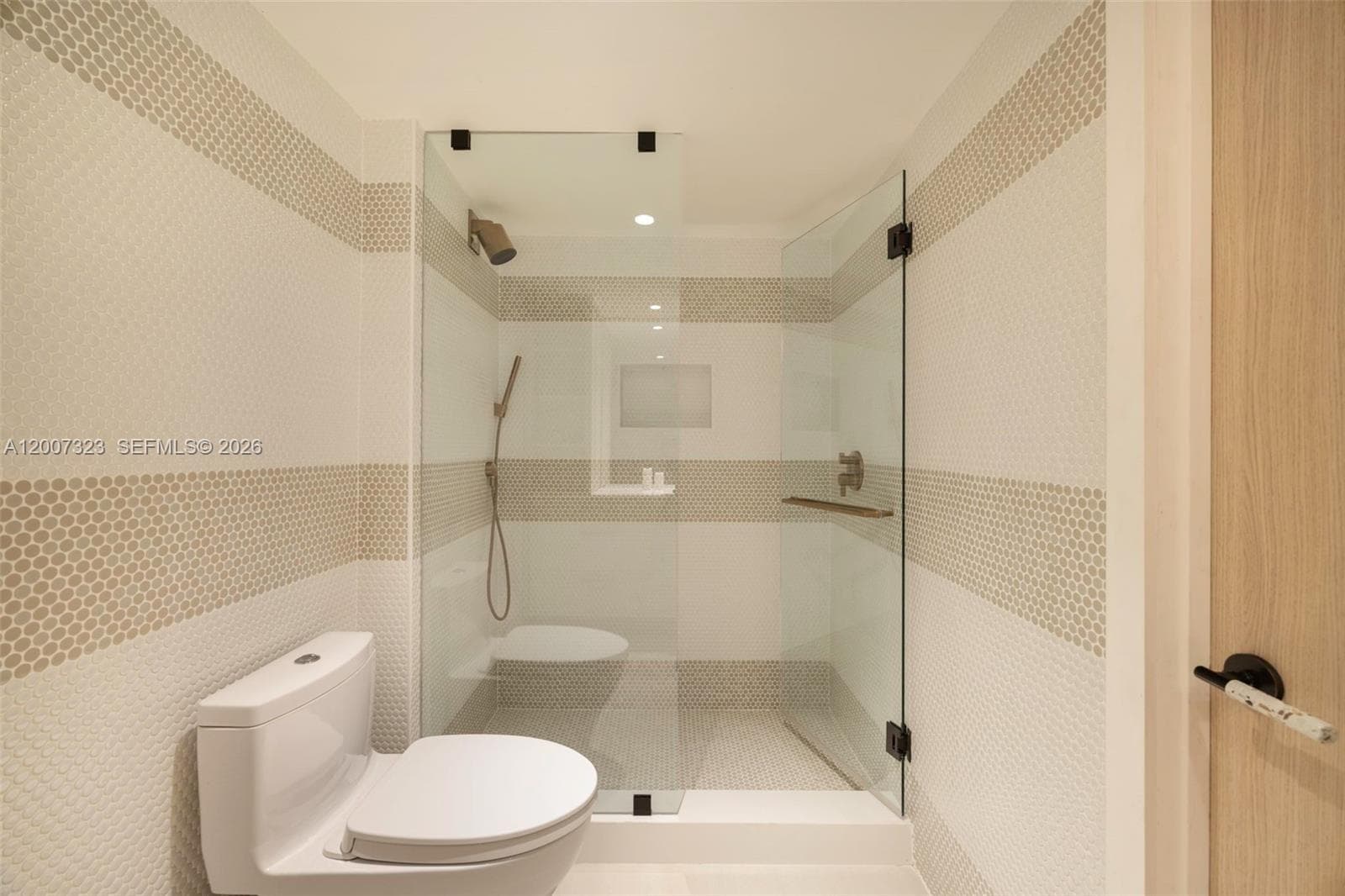 2301 Collins Ave 526 photo 20