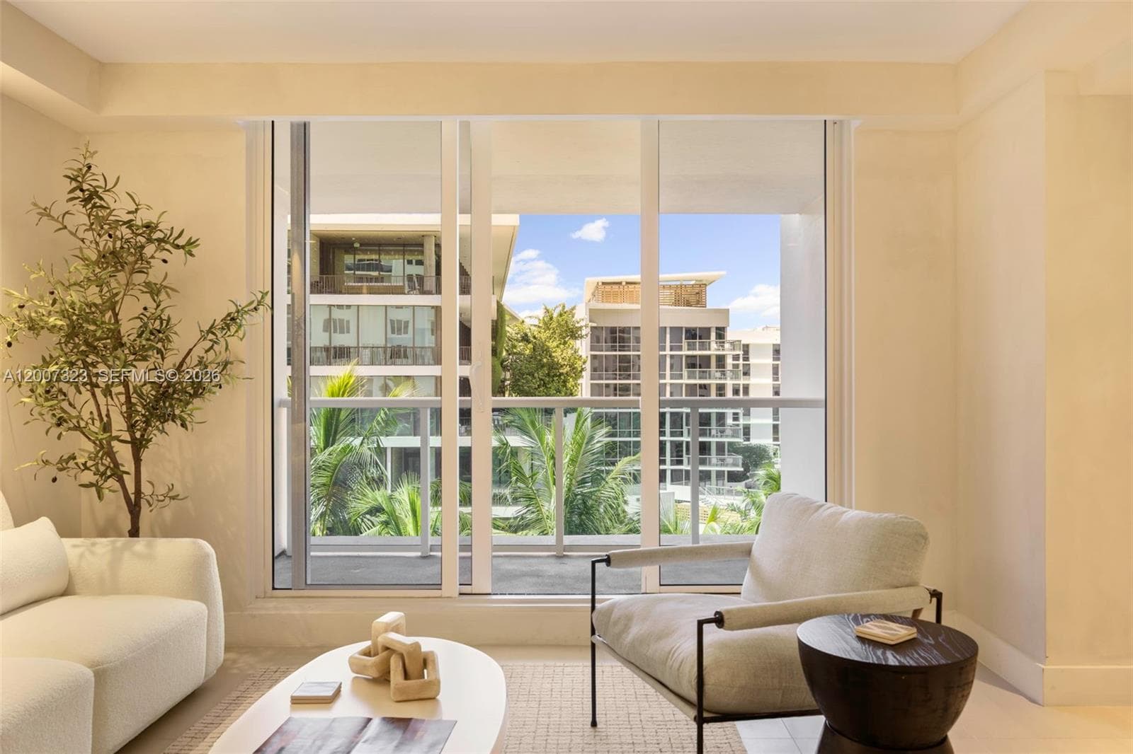 2301 Collins Ave 526 photo 9