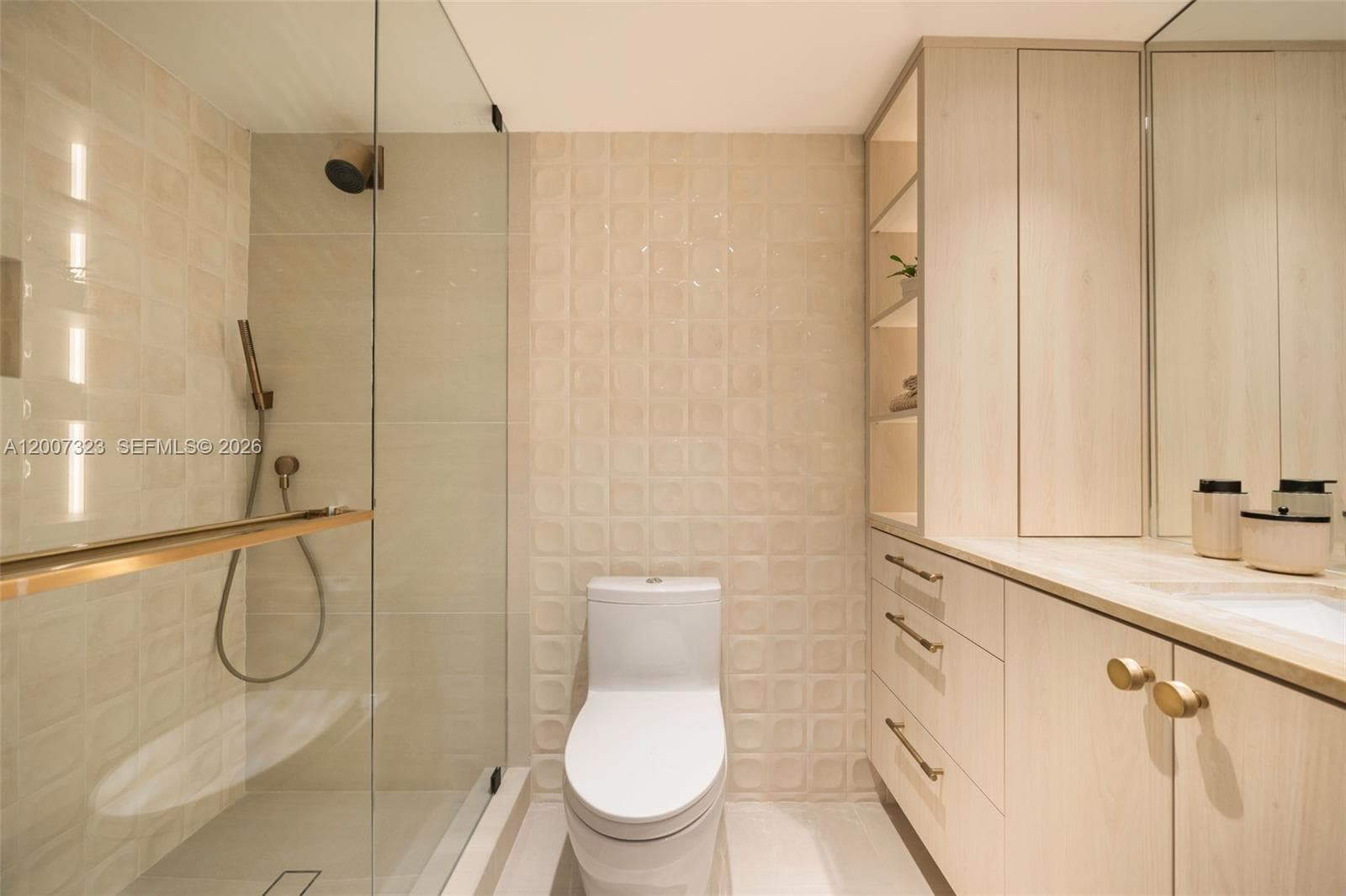 2301 Collins Ave 526 photo 15