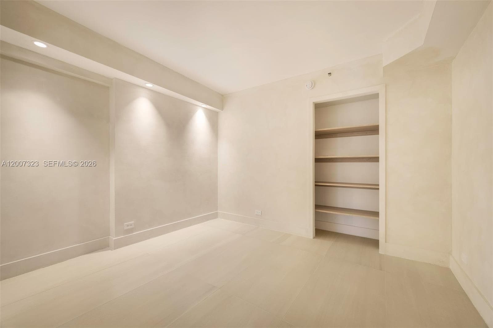 2301 Collins Ave 526 photo 21