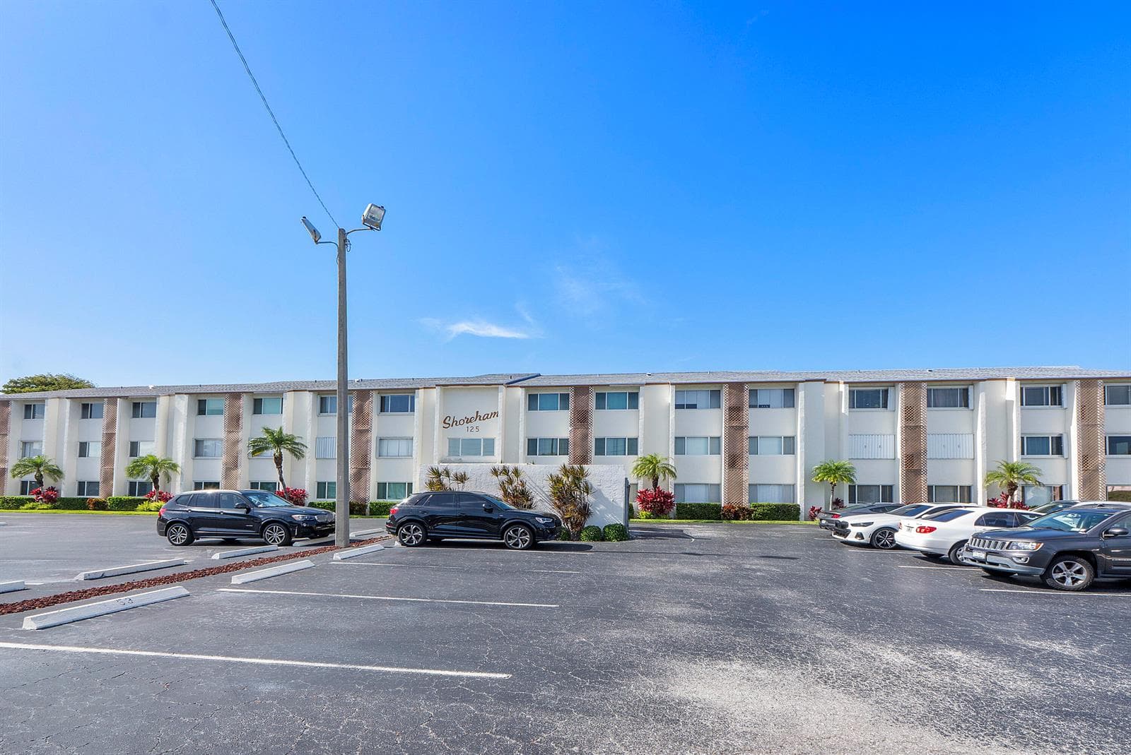 125 Shore Court 304a photo 10