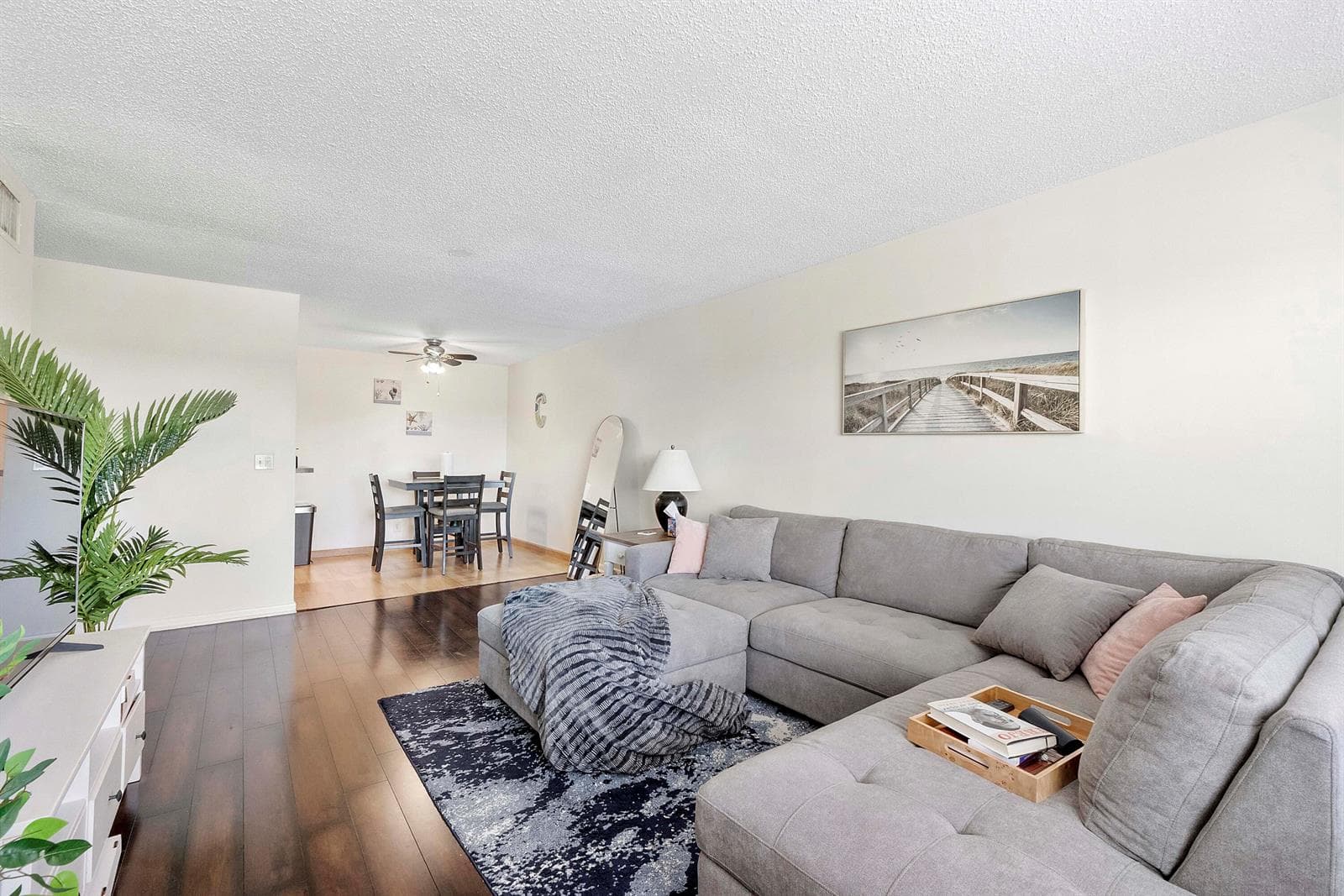 125 Shore Court 304a photo 8