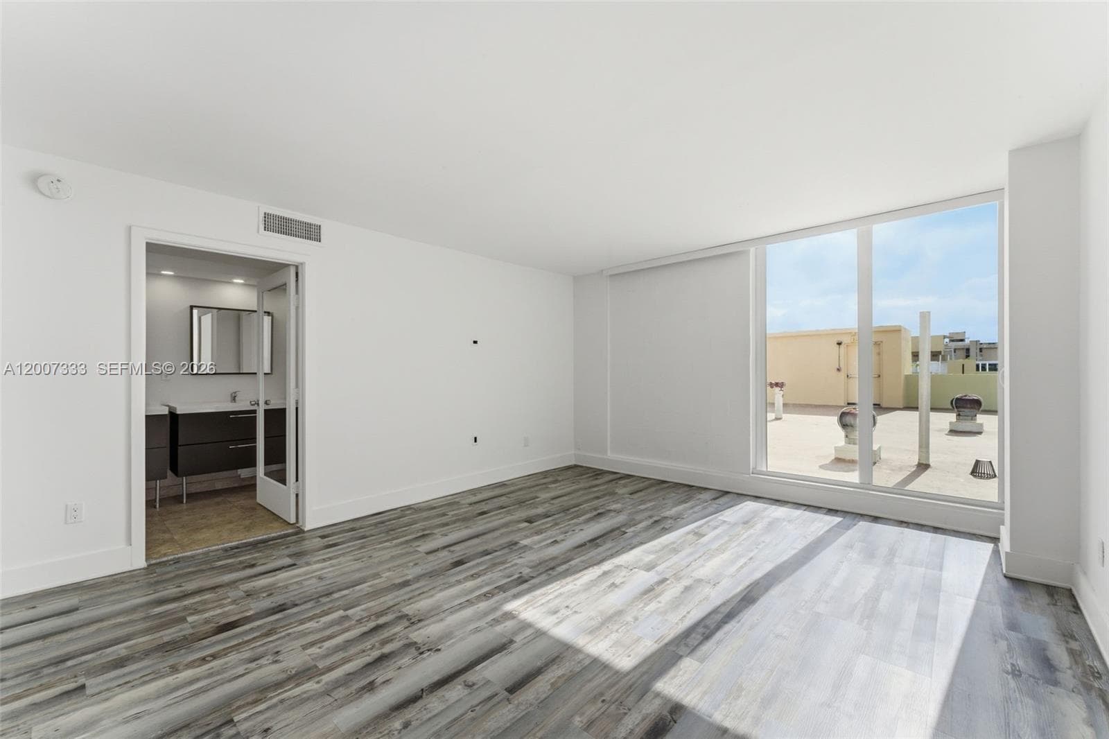 2000 135th St PH photo 13