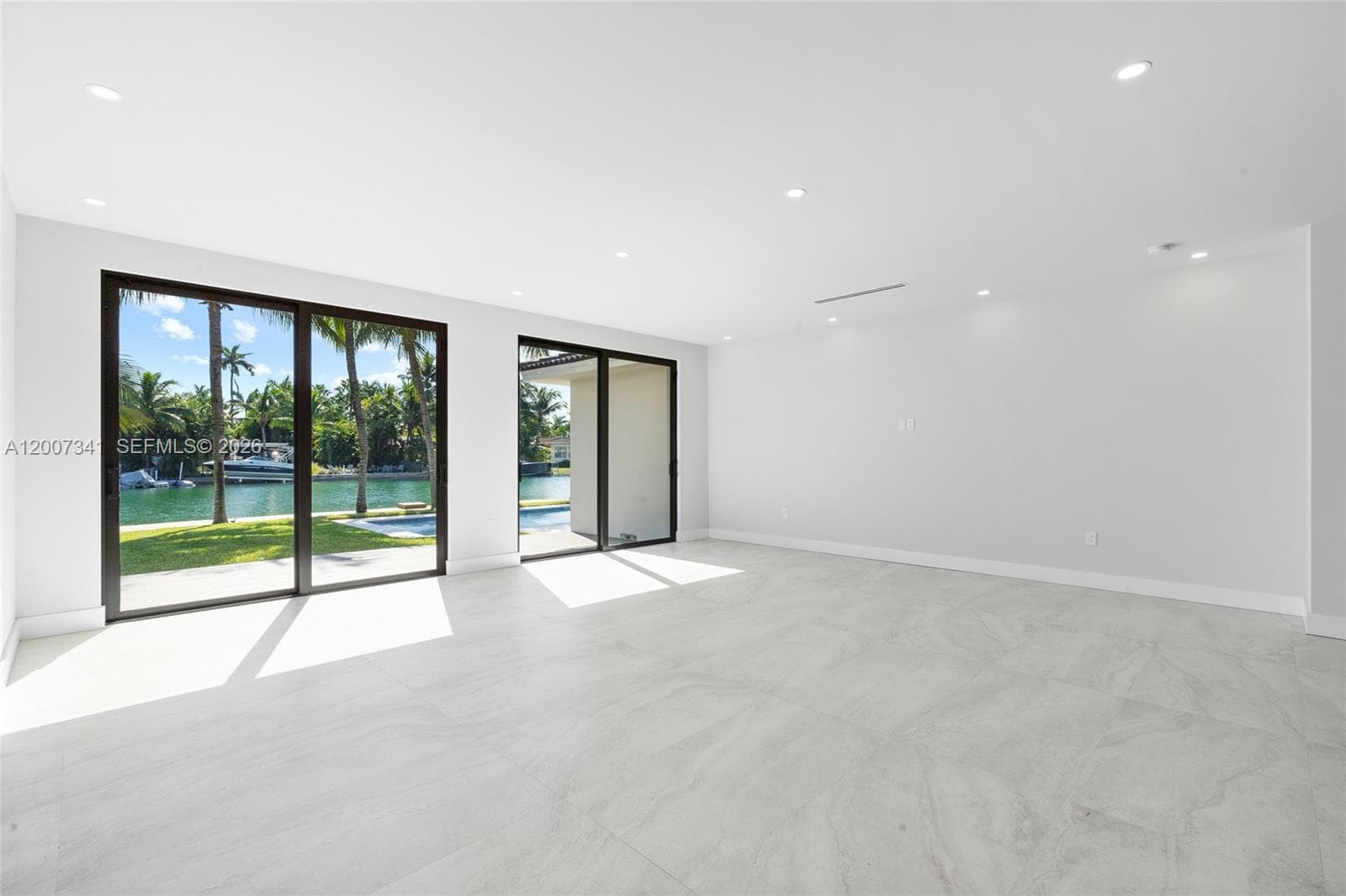 550 S Shore Dr photo 23