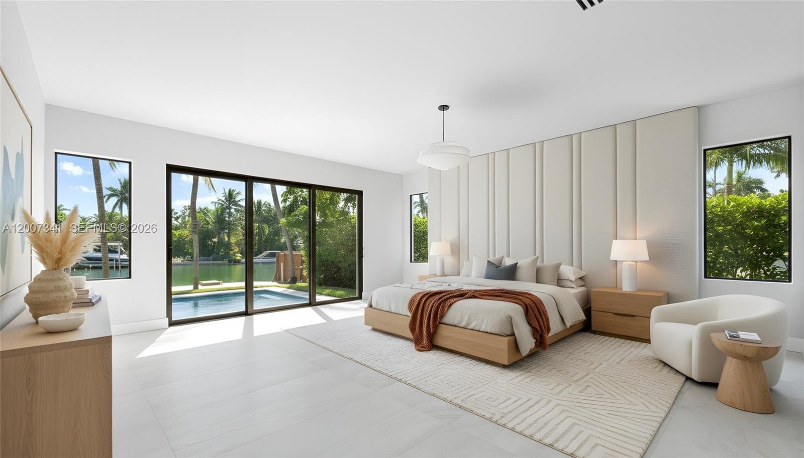 550 Shore Dr photo 6