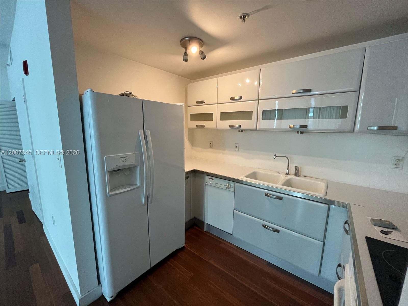 6580 INDIAN CREEK DR 511 photo 3