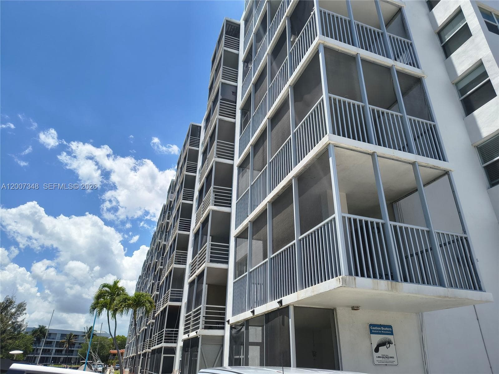 3660 166th St 302 photo 21