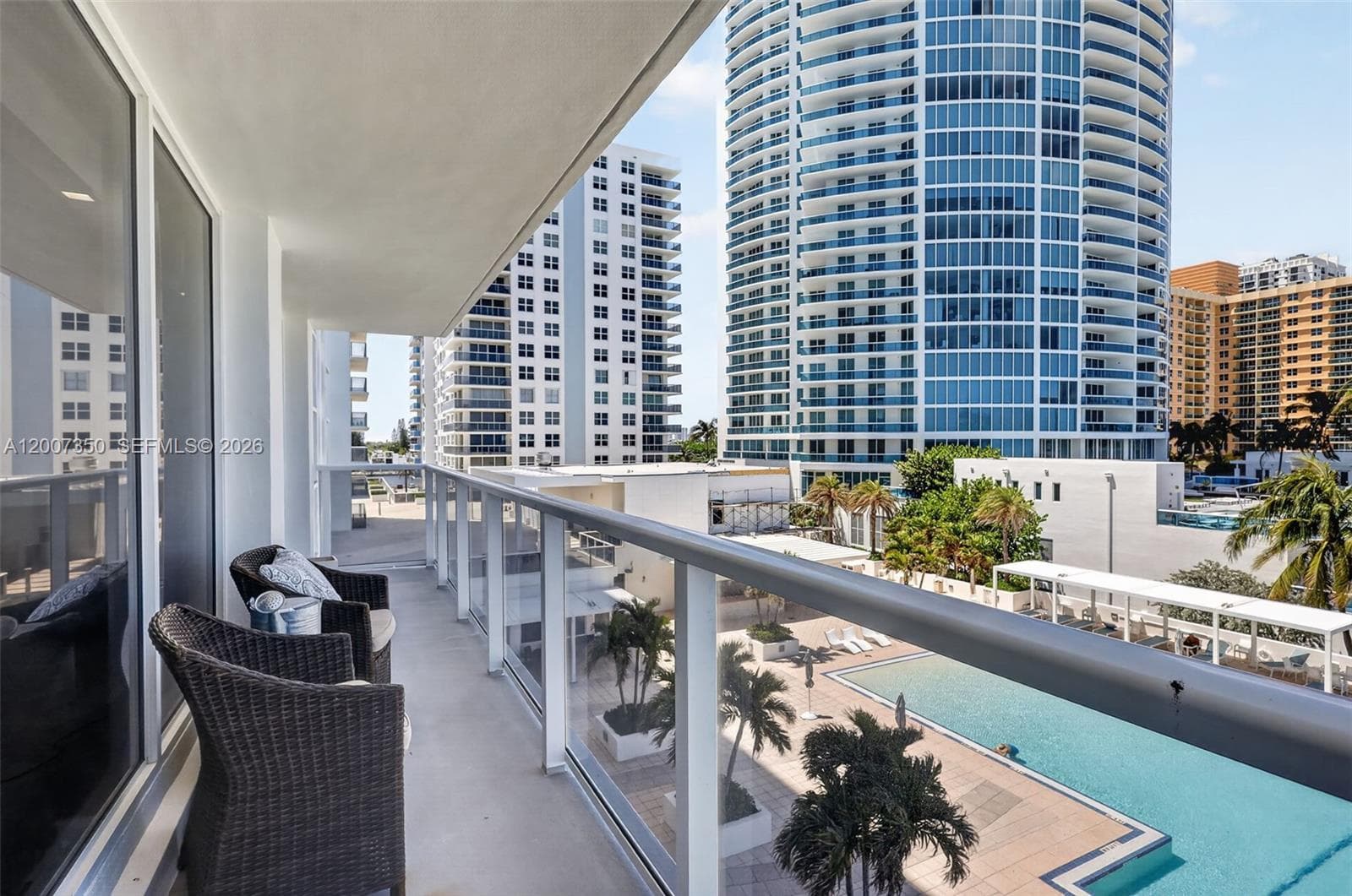 2751 S Ocean Dr 504S photo 4