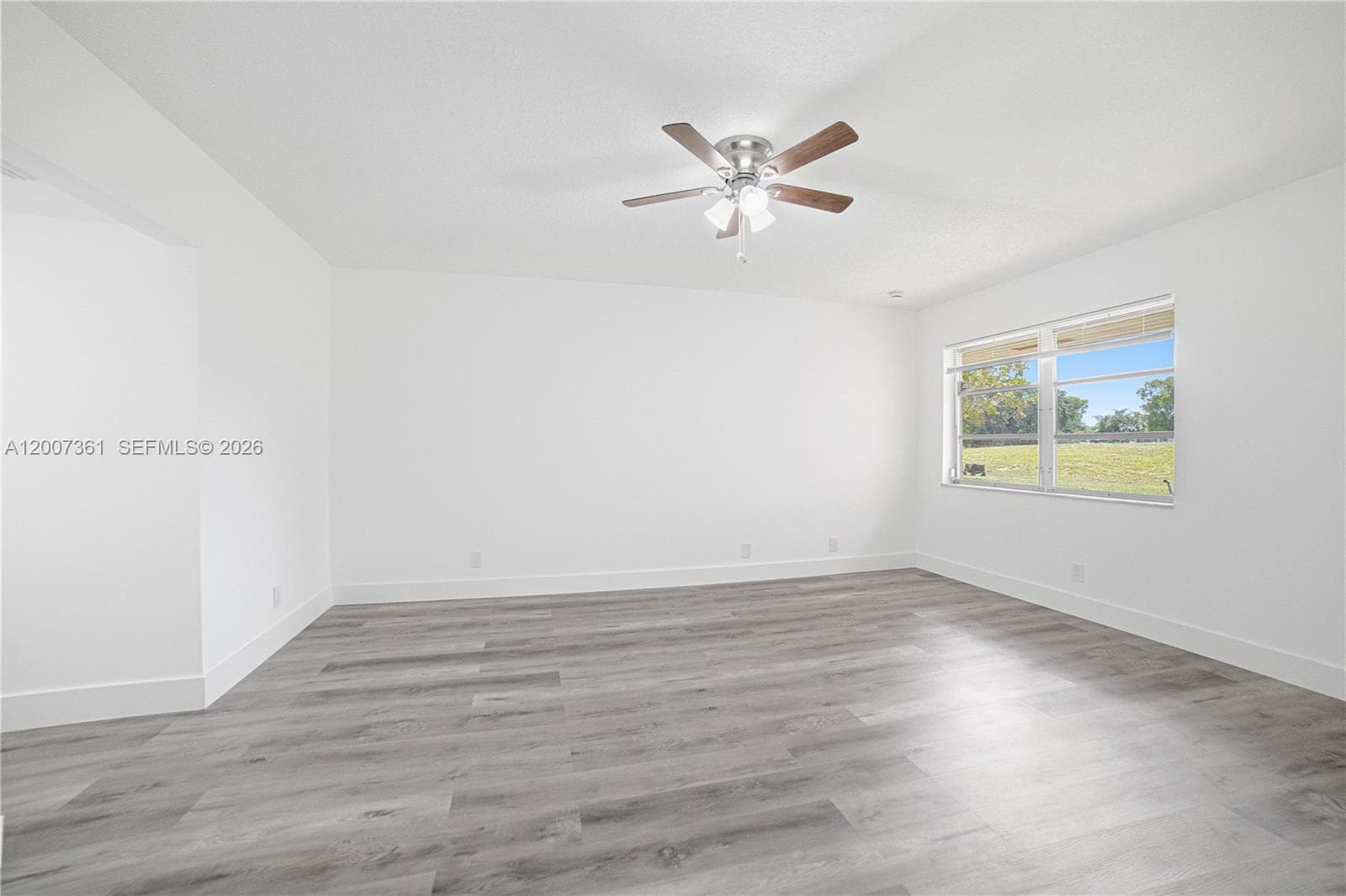 5201 Yellow Pine Ln photo 10