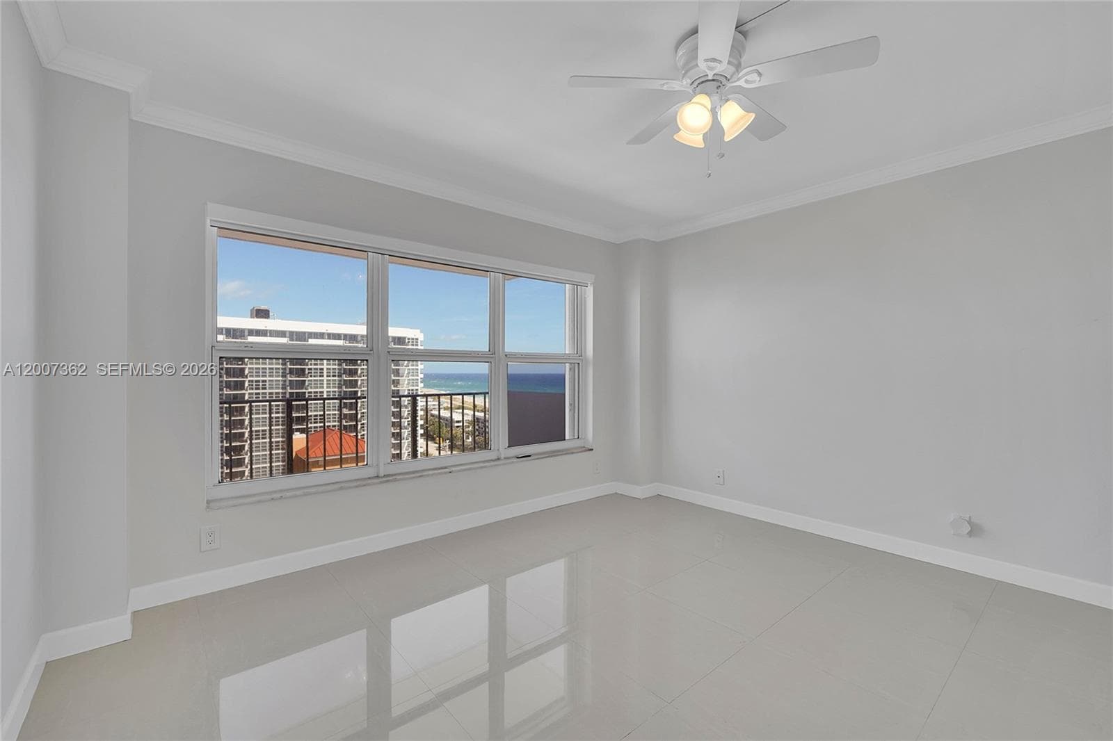 405 Ocean Blvd 1503 photo 7