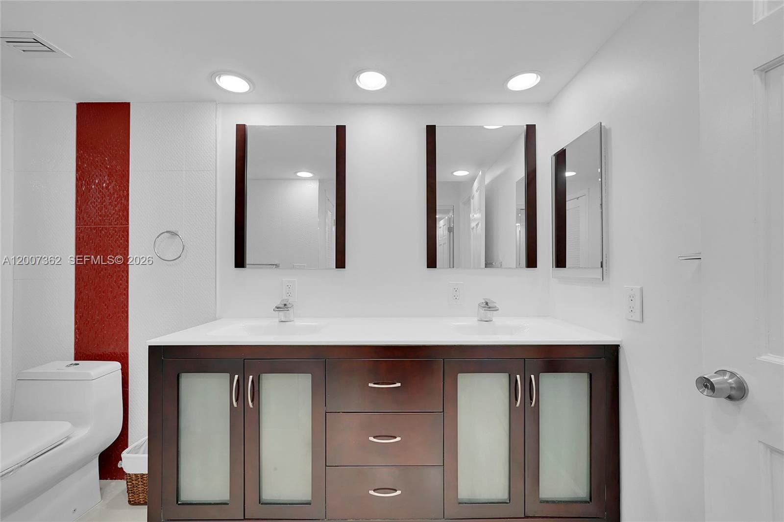 405 Ocean Blvd 1503 photo 9