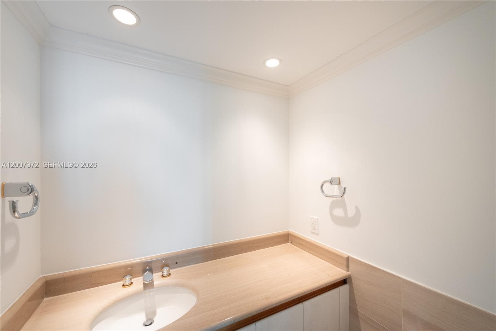 1643 Brickell Ave 1103 photo 18