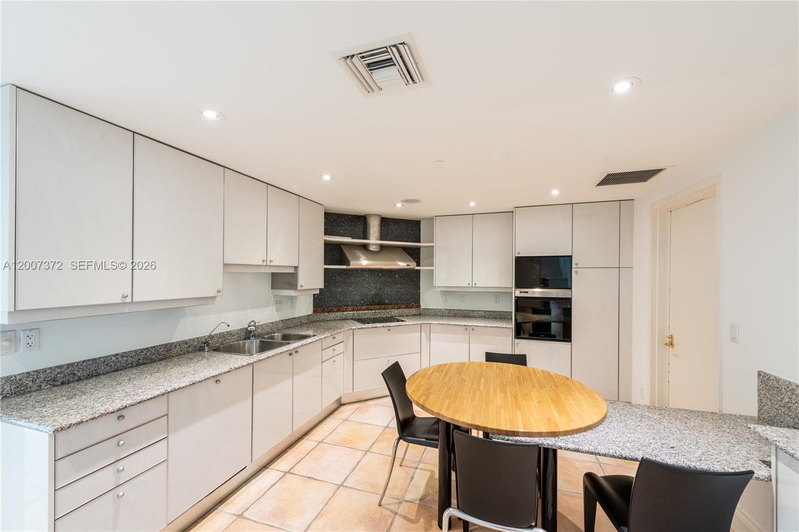 1643 Brickell Ave 1103 photo 19