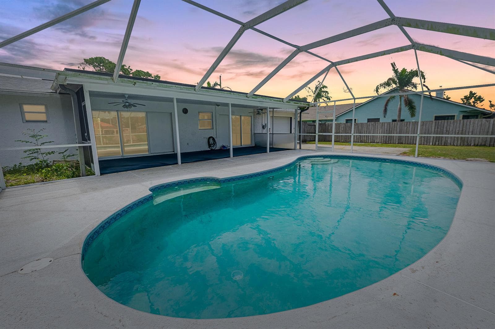 417 SE Verada Avenue 2