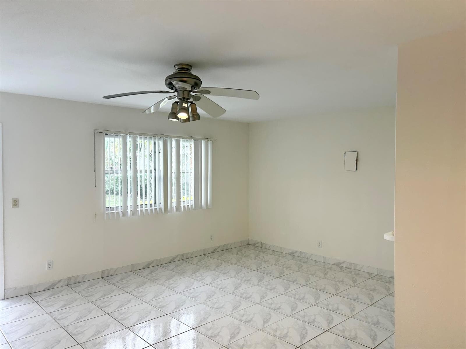 183 Valencia 183 photo 12