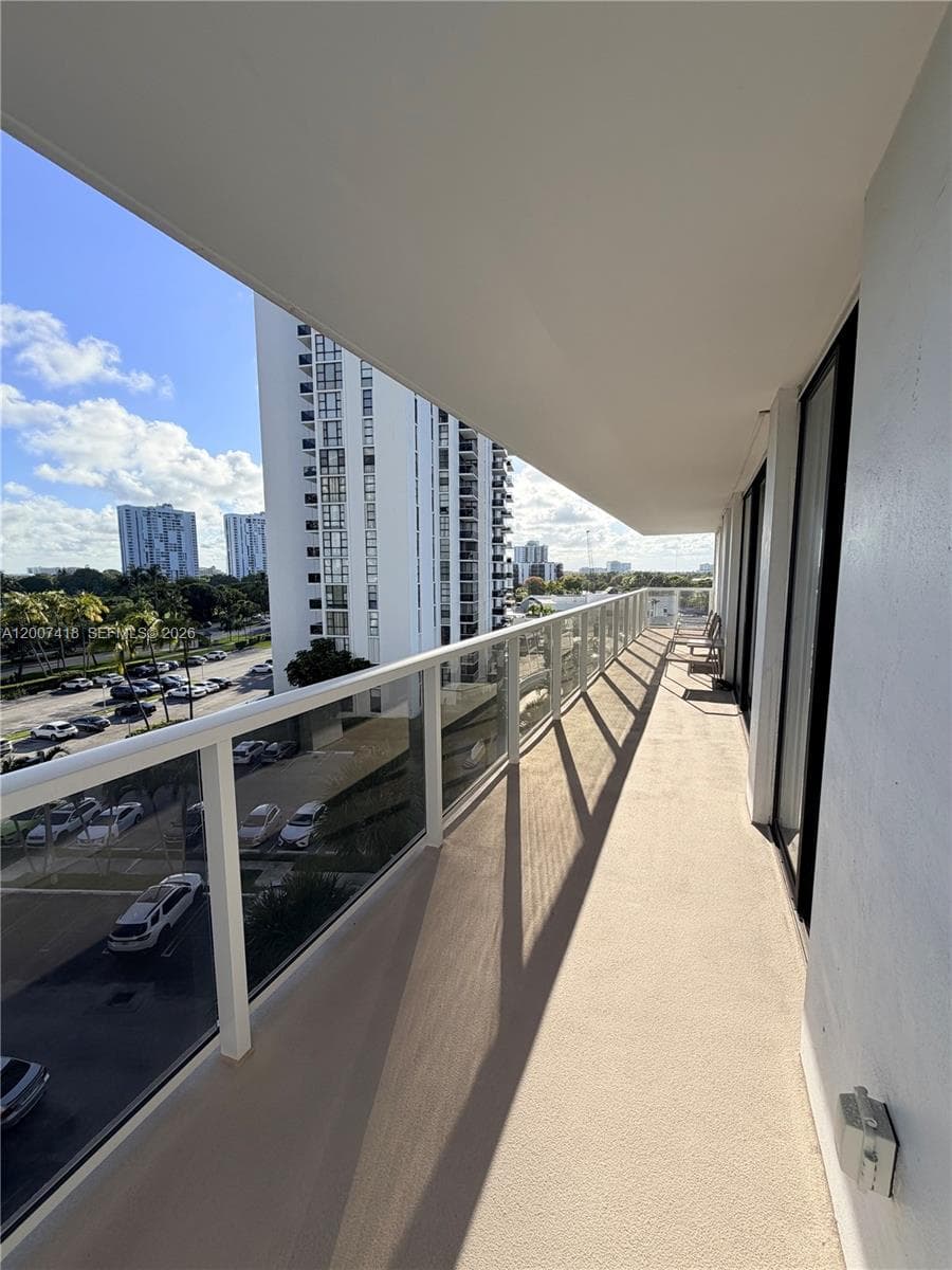 3701 Country Club Dr 607 photo 24