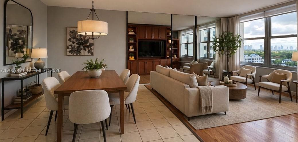 2899 Collins Ave 1040 photo 2