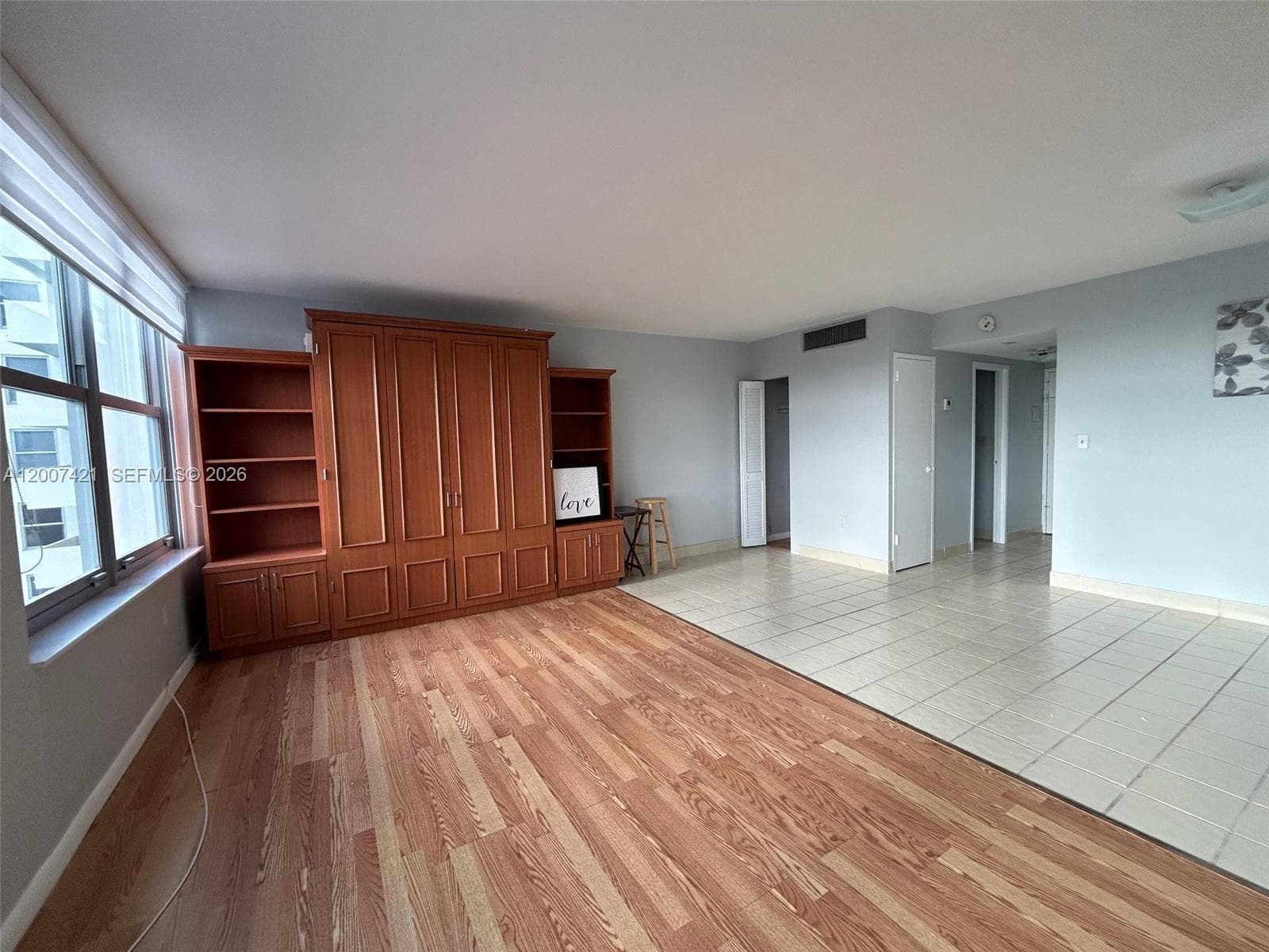 2899 Collins Ave 1040 photo 9