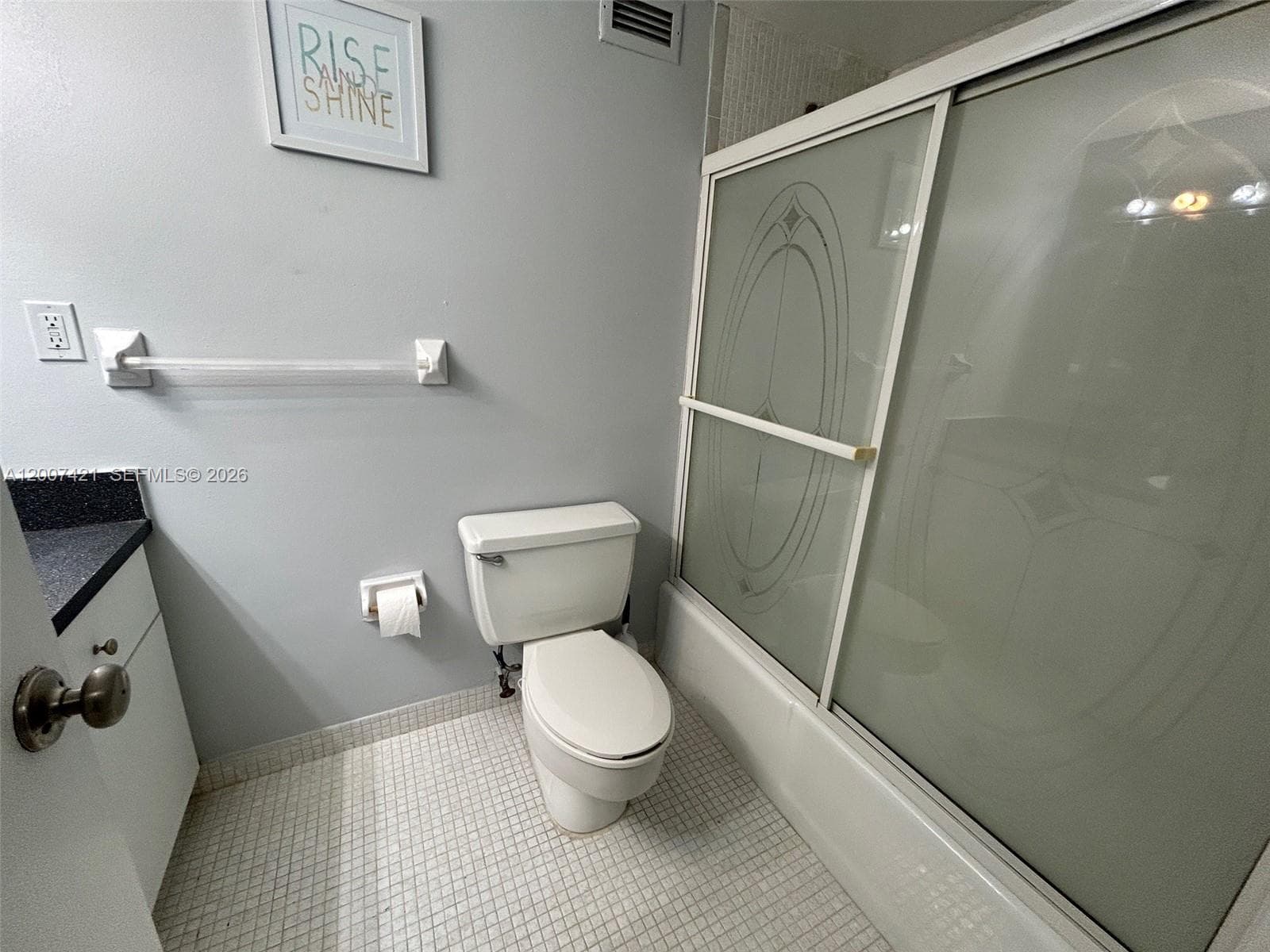 2899 Collins Ave 1040 photo 11