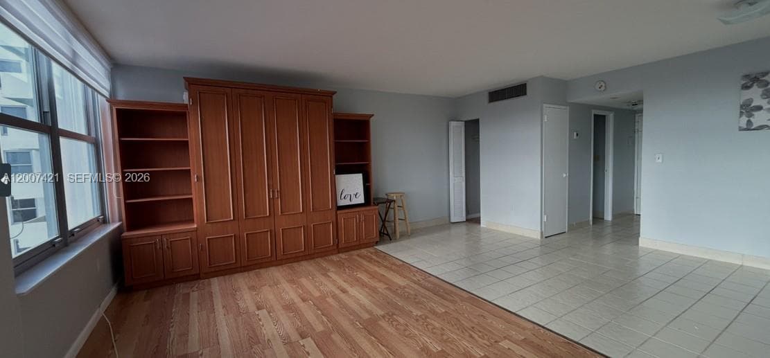 2899 Collins Ave 1040 photo 8
