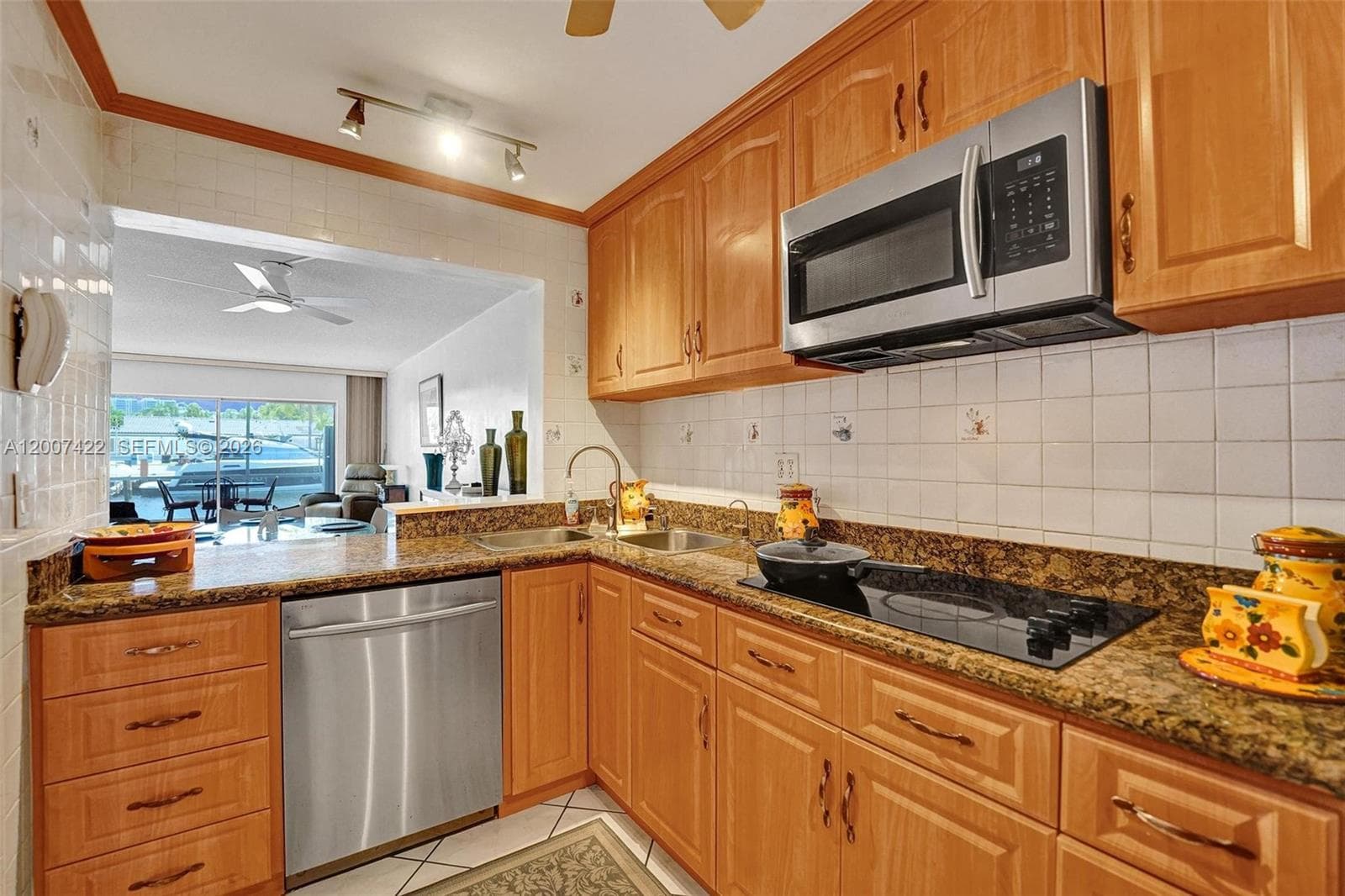 455 Paradise Isle Blvd 104 photo 23