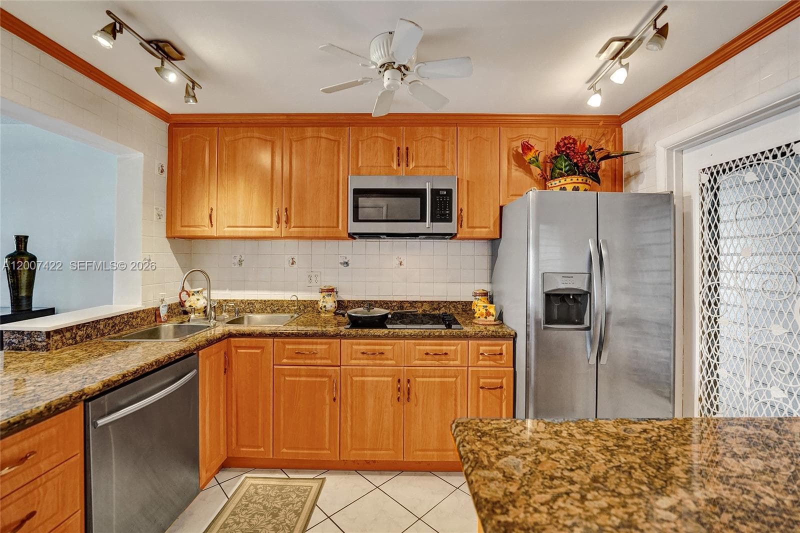 455 Paradise Isle Blvd 104 photo 10