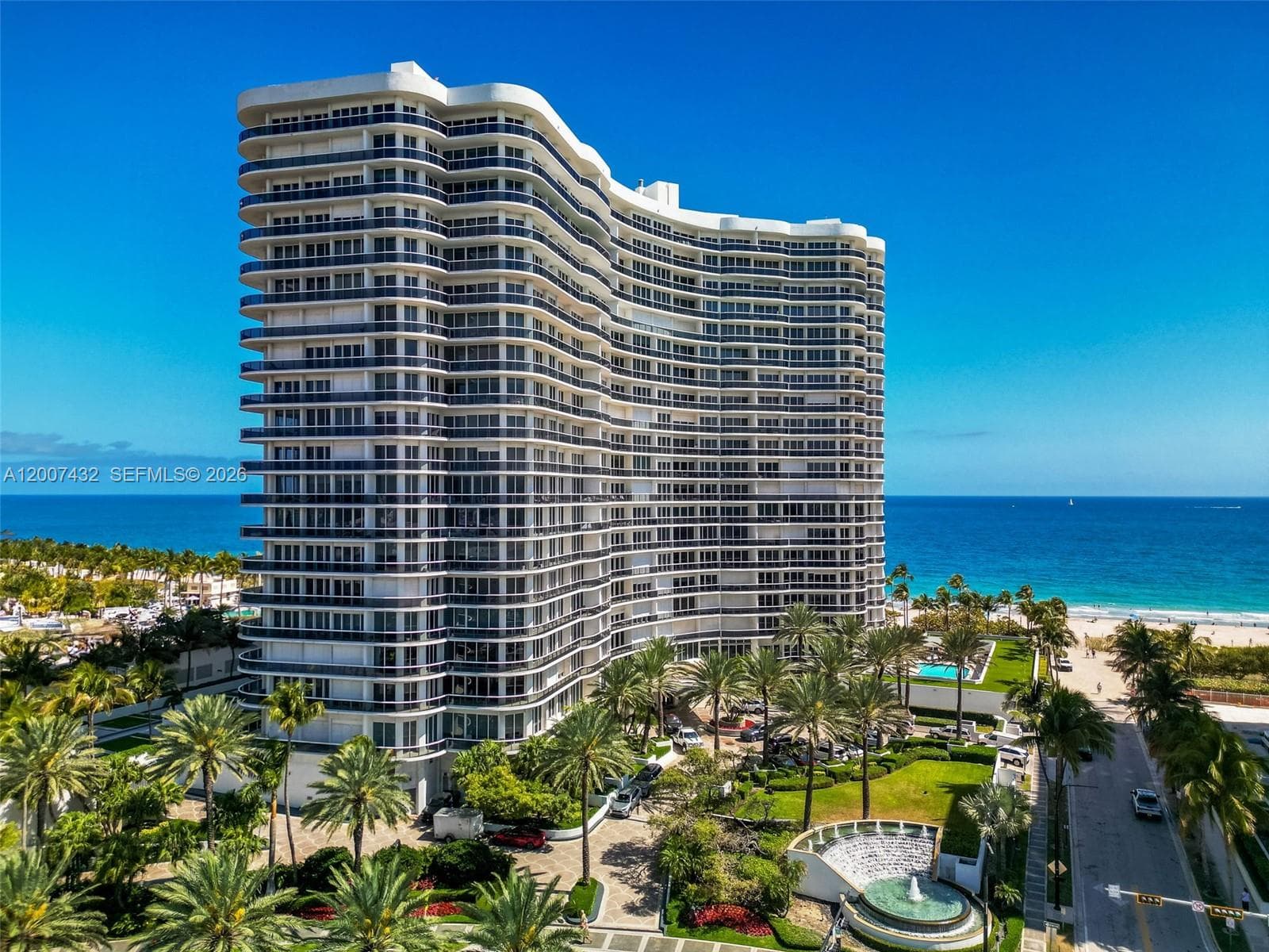 9601 Collins Ave T4 photo 9