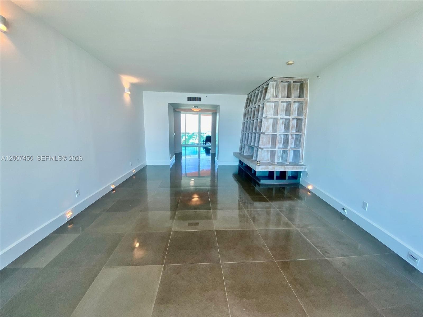 300 Pointe Dr 3204 photo 10