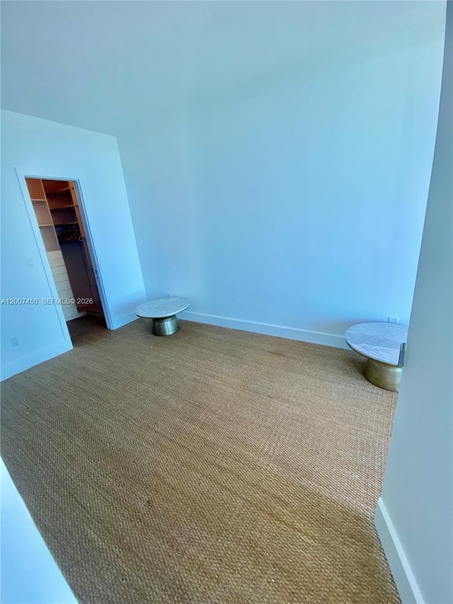 300 Pointe Dr 3204 photo 19