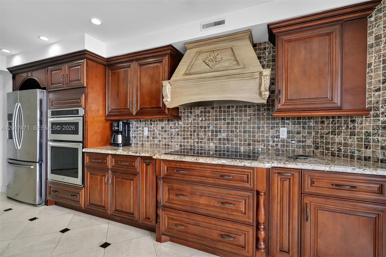 3000 Island Blvd 2305 photo 14