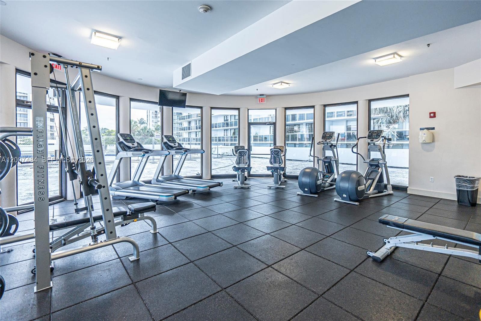 20505 Country Club Dr 931 photo 22