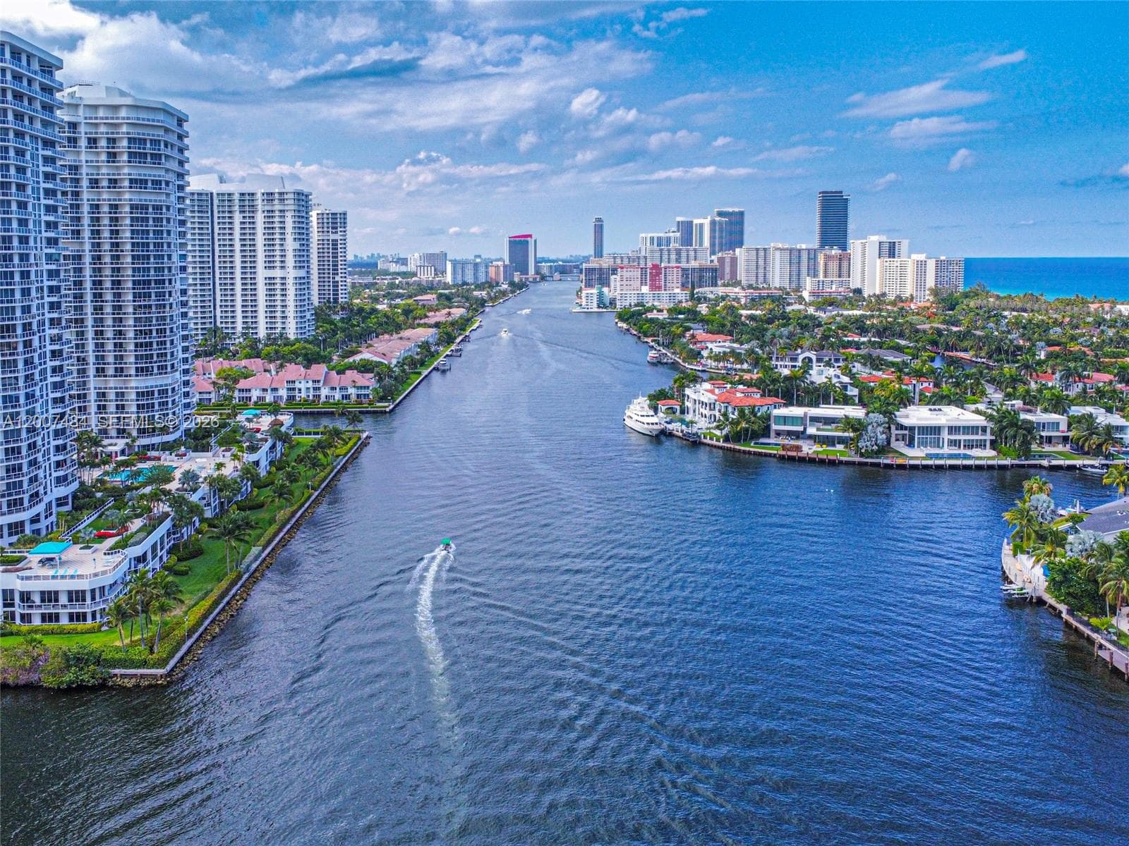 20505 Country Club Dr 931 photo 4